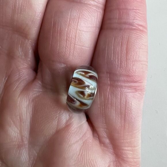 Blue Brown Tortoise Shell Glass 4mm Bead Charm - Picture 2 of 5